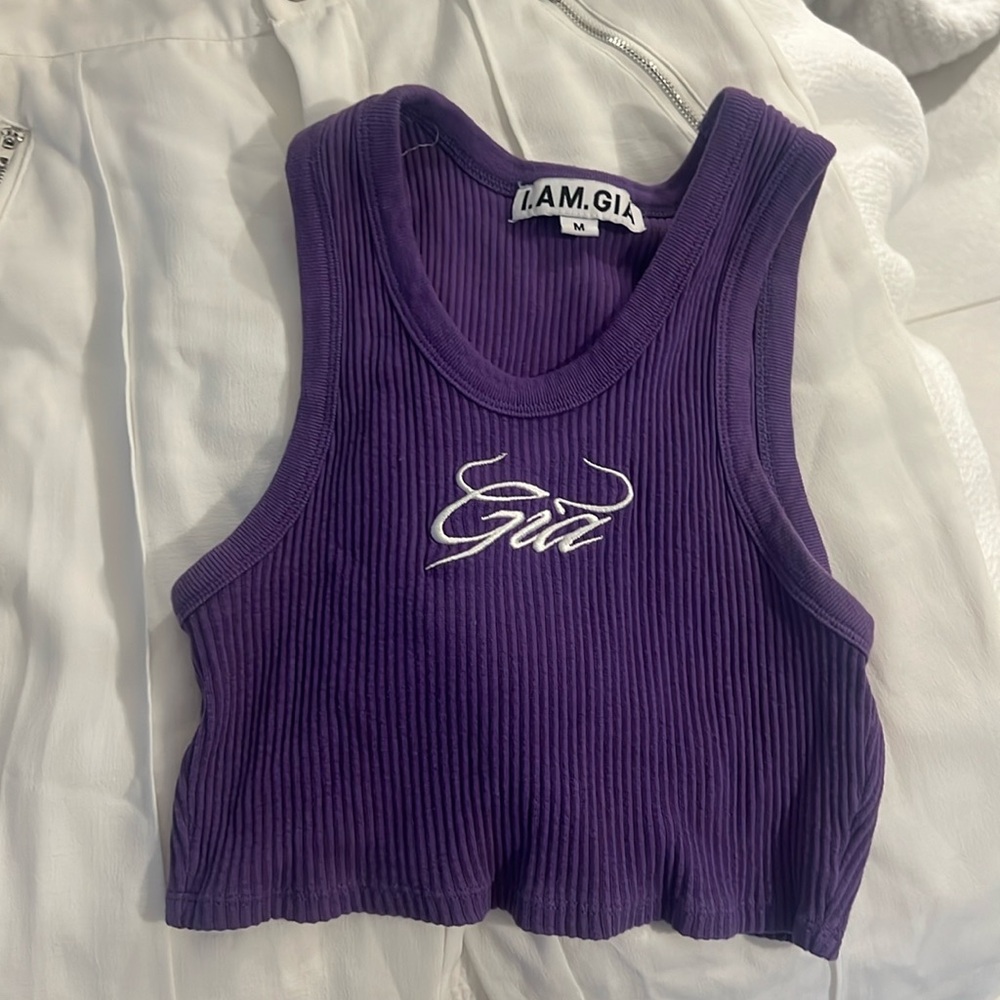 Cropped i am Gia tank top